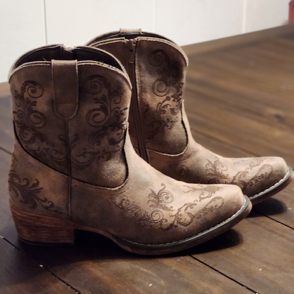 Roper Cowgirl Boots